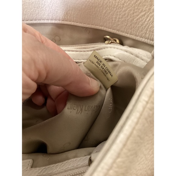 Calvin Klein White Pebbled Faux Leather with Scarf and Charm - Picture 6 of 9